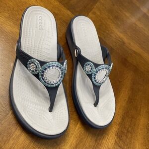Crocs Sanrah Diamante Wedge Sandals Flip Flops Size 6 Women's Navy Blue Gray